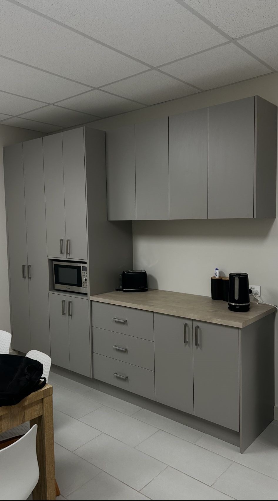 office lunchroom cabinetry, Melbourne office kitchenette fit out